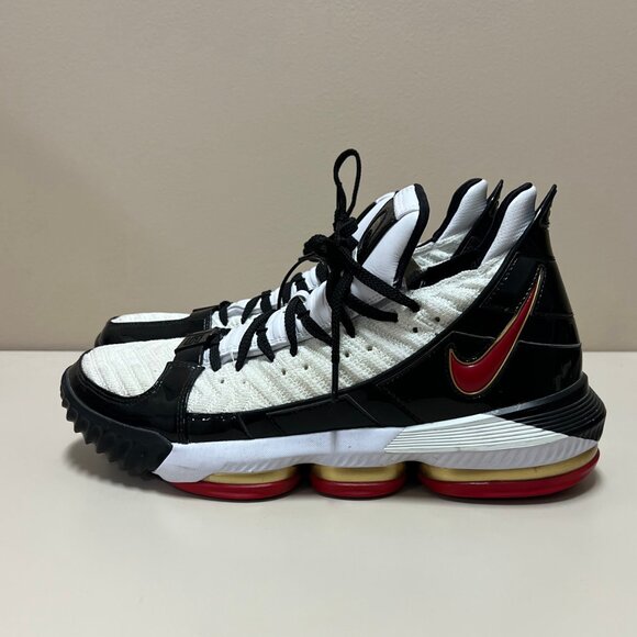 Like New Nike LeBron XVI Remix Men's Size 11.5 White Black Red CD2451-101 - Picture 3 of 8